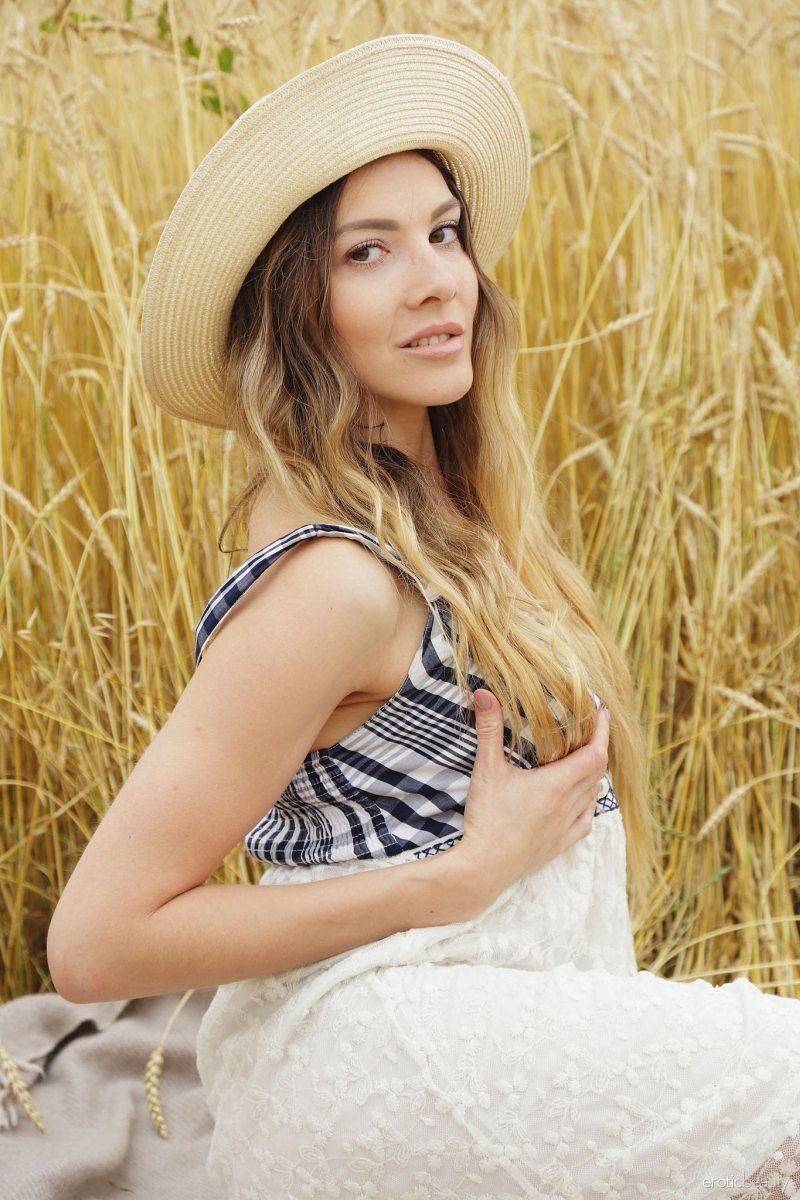 Людмила, 40 лет, 3 размер груди